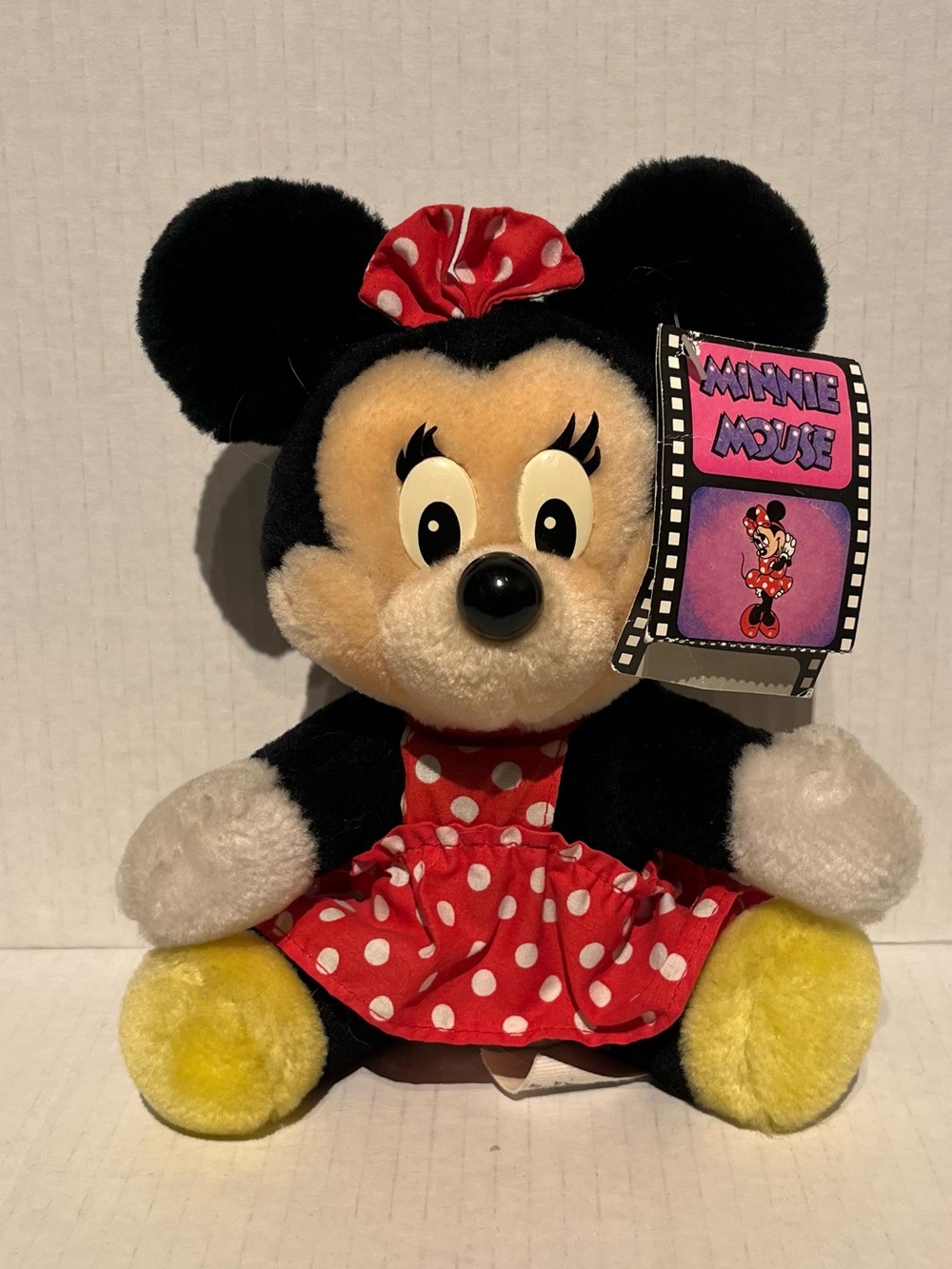 Vintage 1993 Official Disneyland  Minnie Mouse Plush Park Souvenir